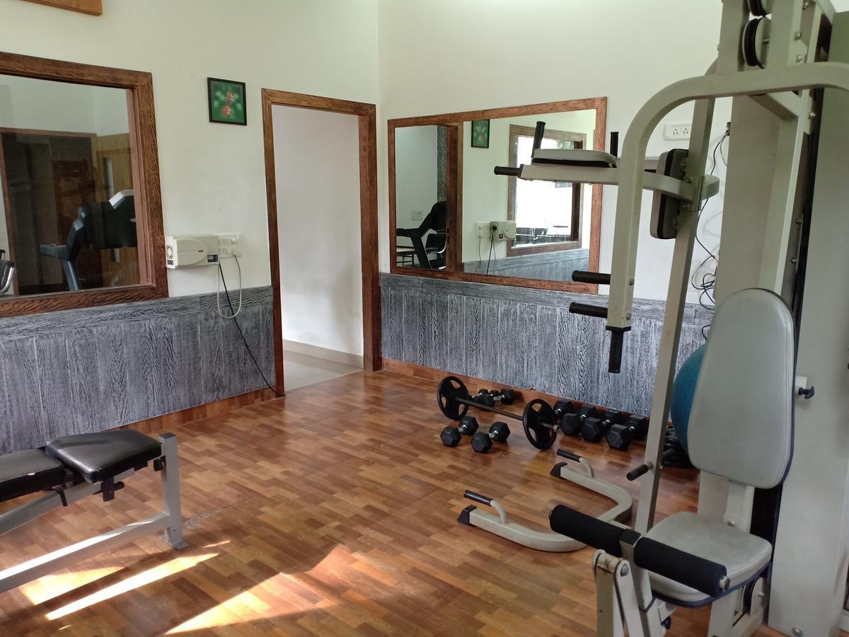 Mystica Resort Лонавала Екстериор снимка